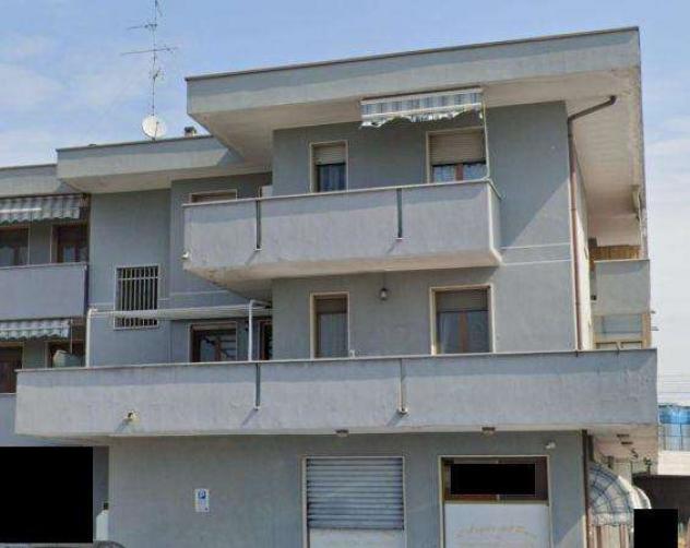 appartamento in vendita a Cerro al Lambro