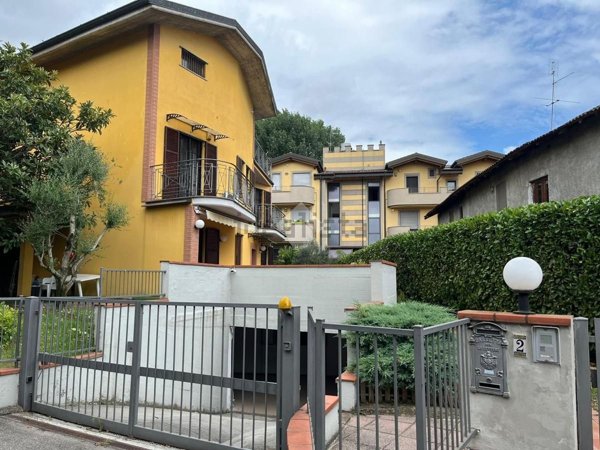 appartamento in vendita a Cerro al Lambro