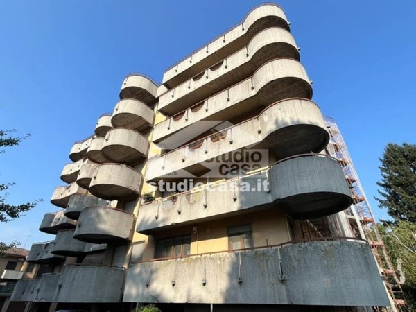 appartamento in vendita a Cerro al Lambro