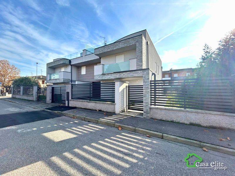 casa indipendente in vendita a Cerro al Lambro