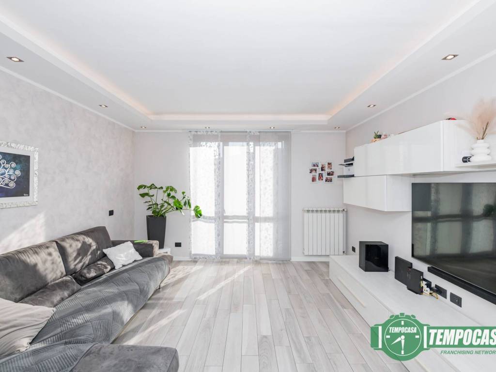 appartamento in vendita a Cerro al Lambro