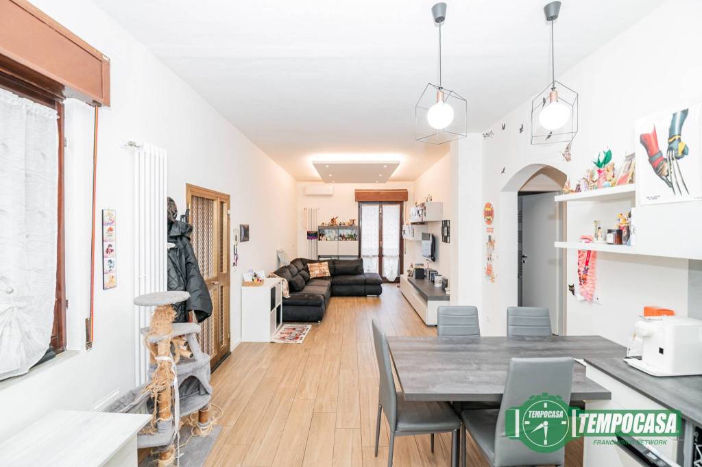 casa indipendente in vendita a Cerro al Lambro