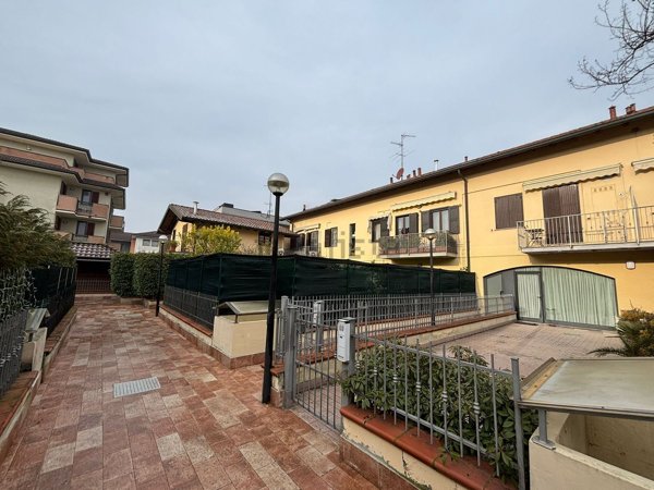 appartamento in vendita a Cerro al Lambro