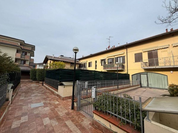 appartamento in vendita a Cerro al Lambro