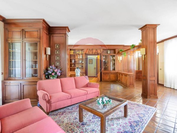 casa indipendente in vendita a Cerro al Lambro