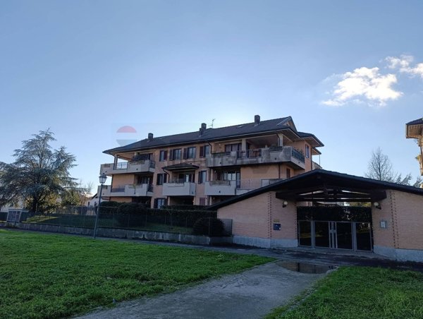 appartamento in vendita a Cerro al Lambro