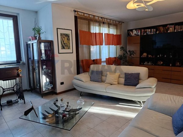 appartamento in vendita a Cerro al Lambro