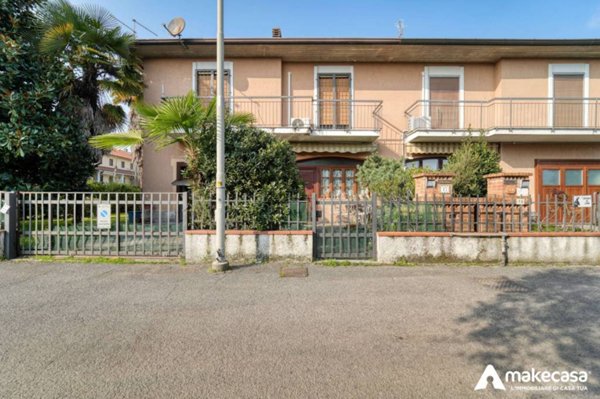 casa indipendente in vendita a Cerro al Lambro