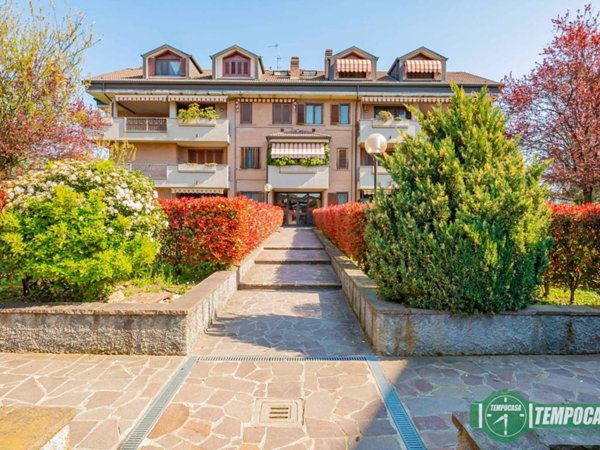 appartamento in vendita a Cerro al Lambro