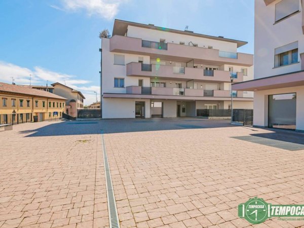 appartamento in vendita a Cerro al Lambro