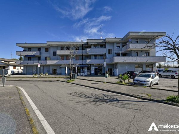 appartamento in vendita a Cerro al Lambro