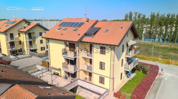 appartamento in vendita a Cerro al Lambro