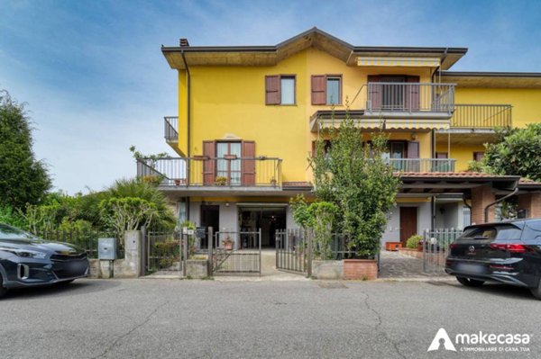 casa indipendente in vendita a Cerro al Lambro