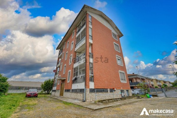 appartamento in vendita a Cerro al Lambro