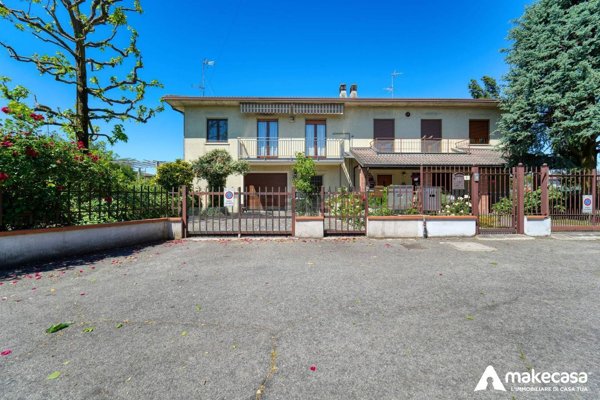appartamento in vendita a Cerro al Lambro