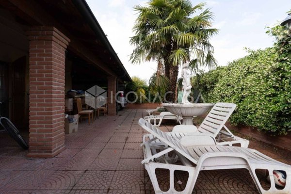 casa indipendente in vendita a Cerro al Lambro