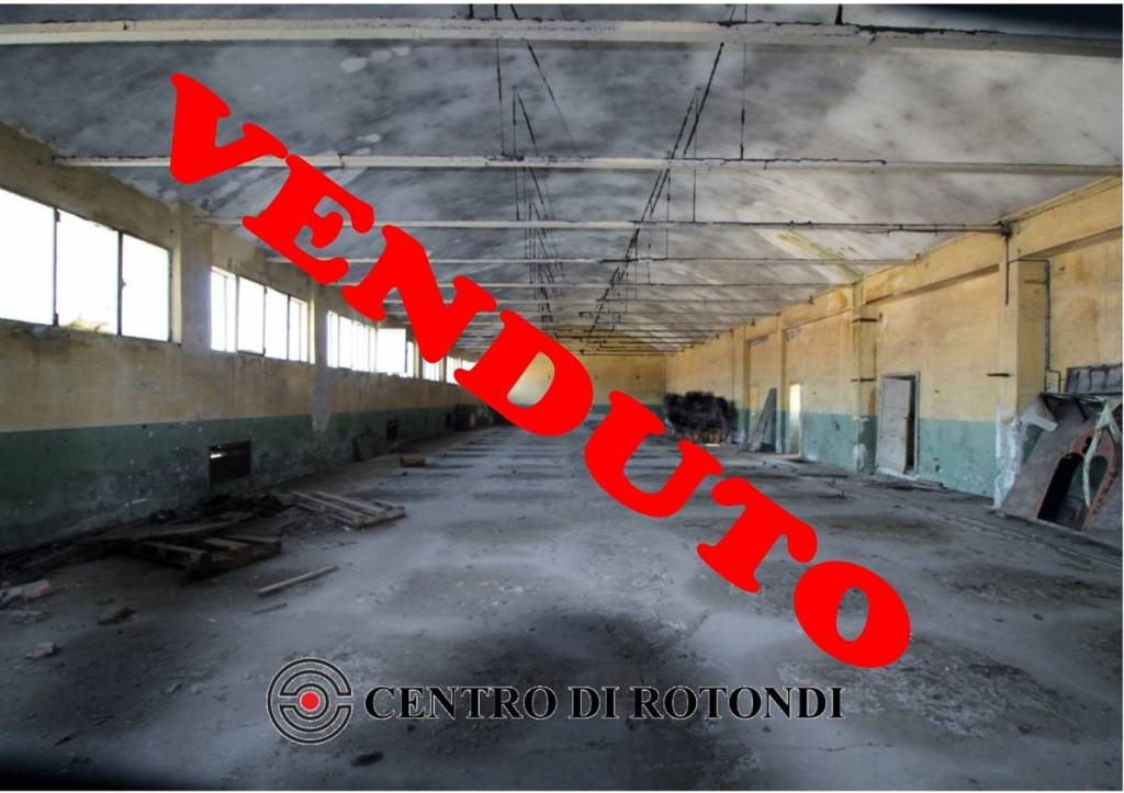 locale commerciale in vendita a Cerro Maggiore