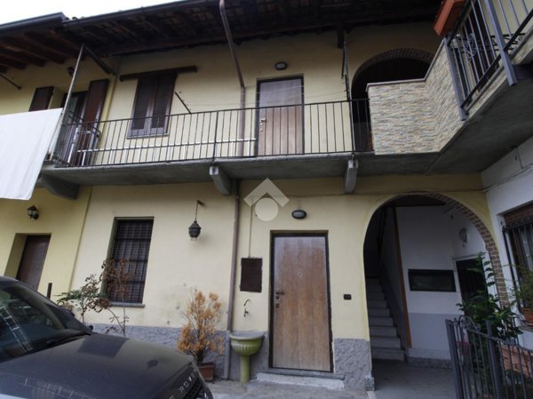 casa indipendente in vendita a Cerro Maggiore