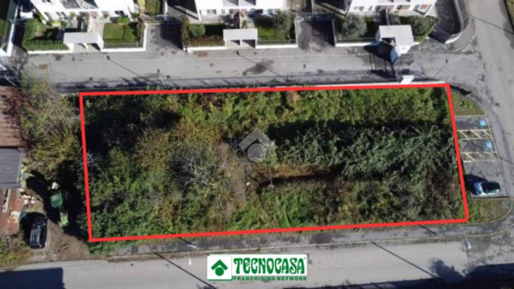 terreno edificabile in vendita a Cerro Maggiore in zona Cantalupo