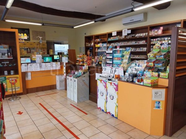 negozio in vendita a Cerro Maggiore