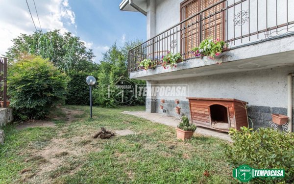 casa indipendente in vendita a Cerro Maggiore