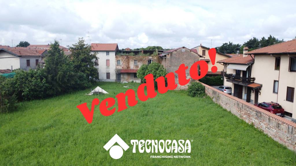 casa indipendente in vendita a Cerro Maggiore in zona Cantalupo