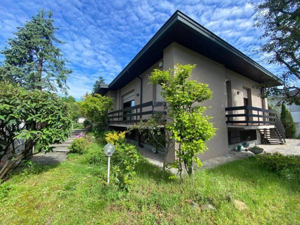 casa indipendente in vendita a Cerro Maggiore