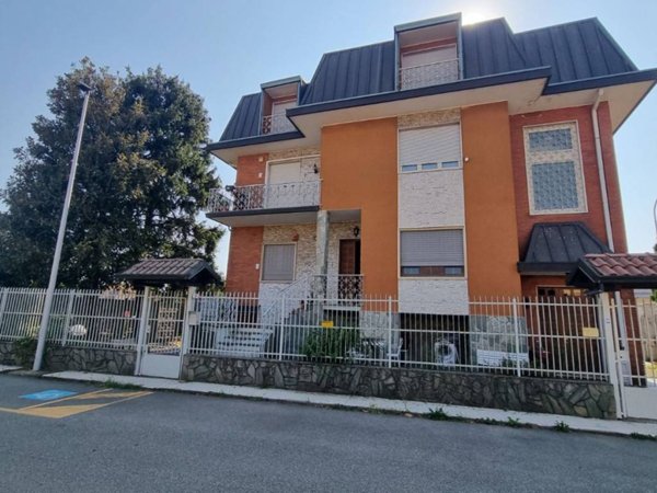 appartamento in vendita a Cerro Maggiore in zona Cantalupo