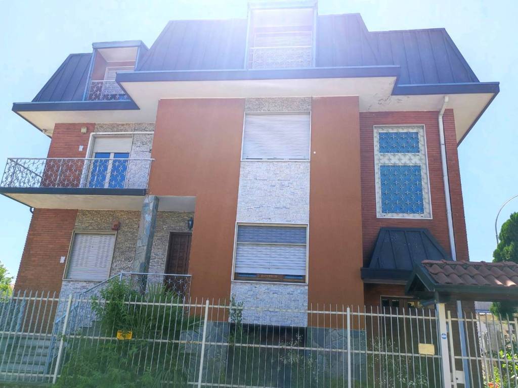 appartamento in vendita a Cerro Maggiore in zona Cantalupo