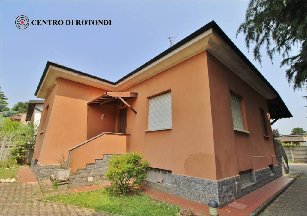 casa indipendente in vendita a Cerro Maggiore