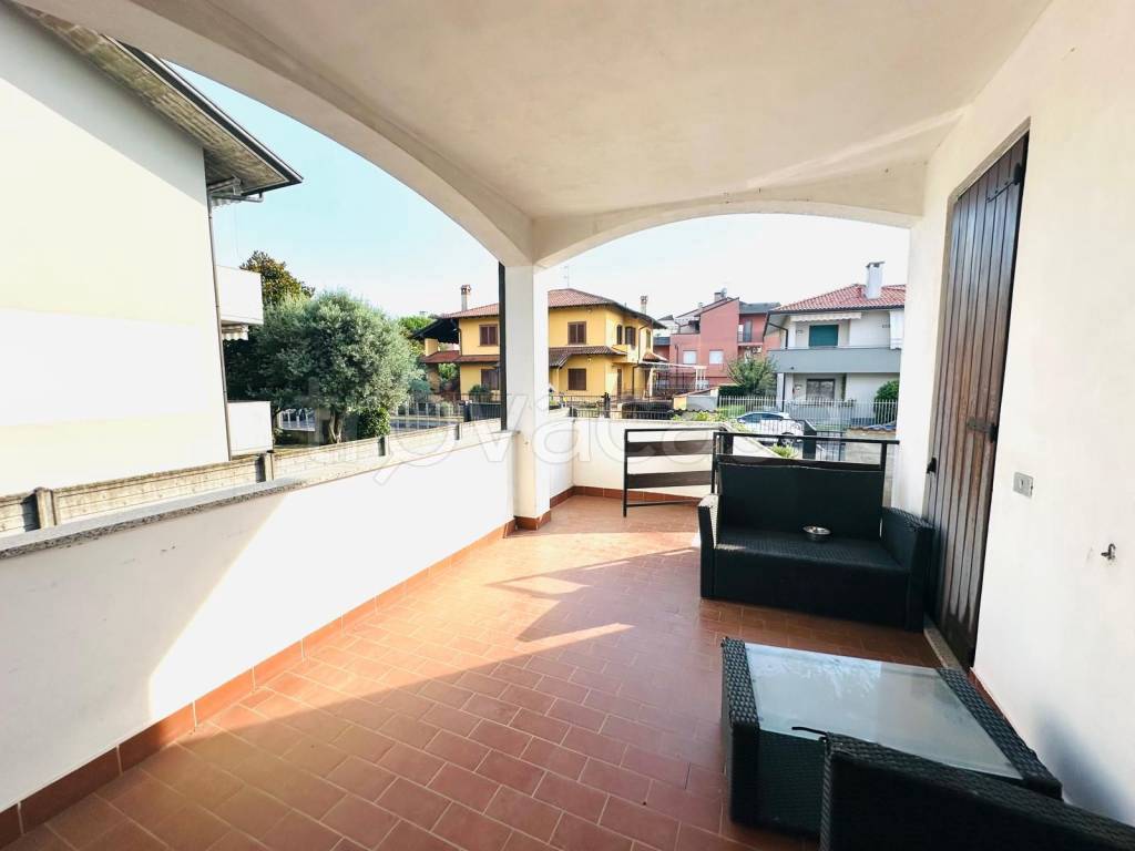 casa indipendente in vendita a Cerro Maggiore