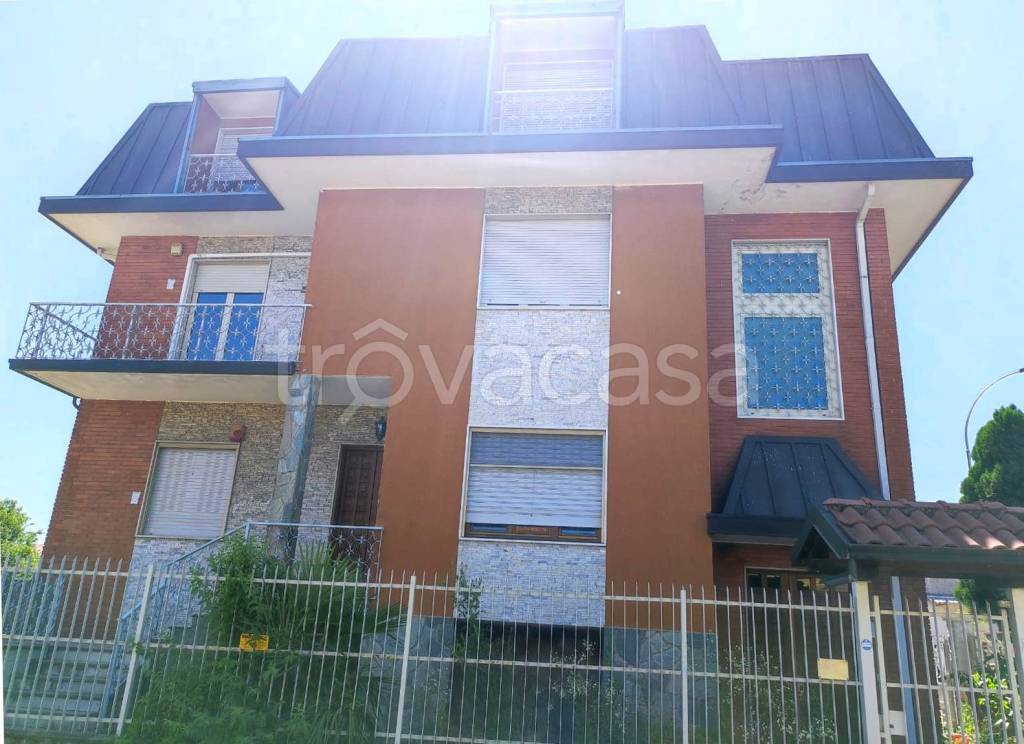 appartamento in vendita a Cerro Maggiore in zona Cantalupo