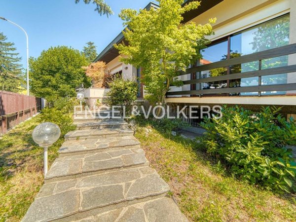 casa indipendente in vendita a Cerro Maggiore
