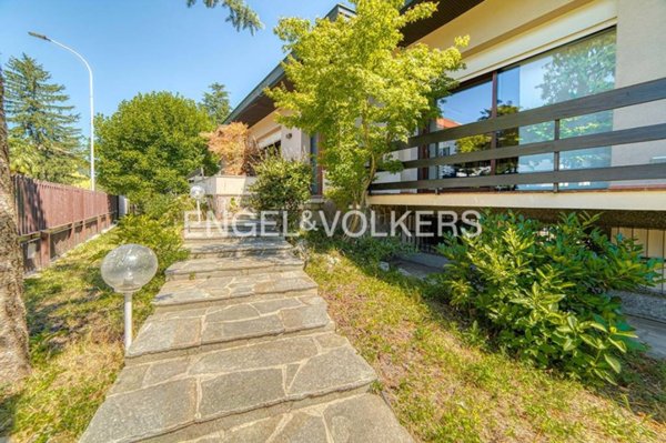 casa indipendente in vendita a Cerro Maggiore
