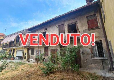 casa indipendente in vendita a Cerro Maggiore in zona Cantalupo