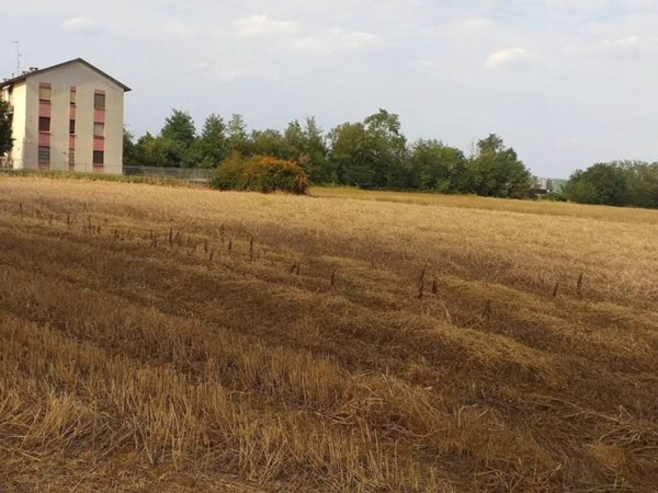 terreno edificabile in vendita a Cerro Maggiore