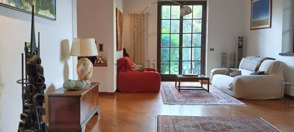 casa indipendente in vendita a Cerro Maggiore