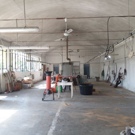 locale commerciale in vendita a Cerro Maggiore