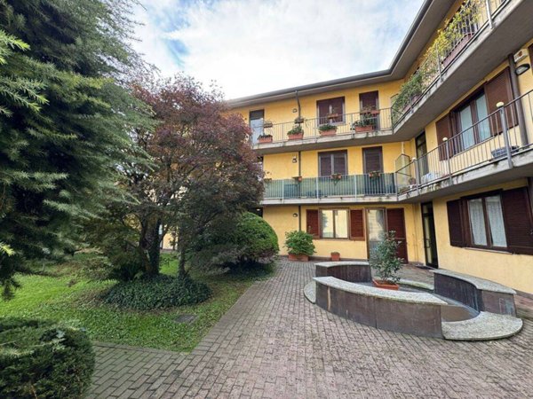 appartamento in vendita a Cerro Maggiore in zona Cantalupo