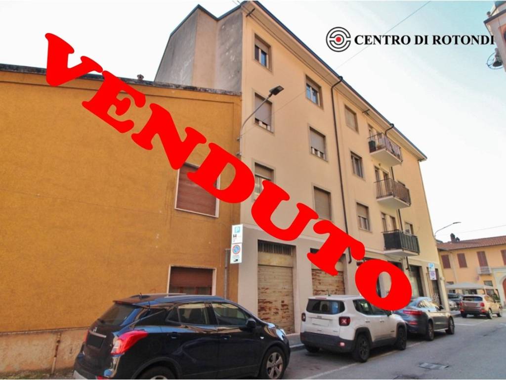 negozio in vendita a Cerro Maggiore