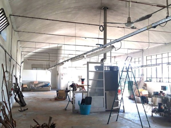 negozio in vendita a Cerro Maggiore