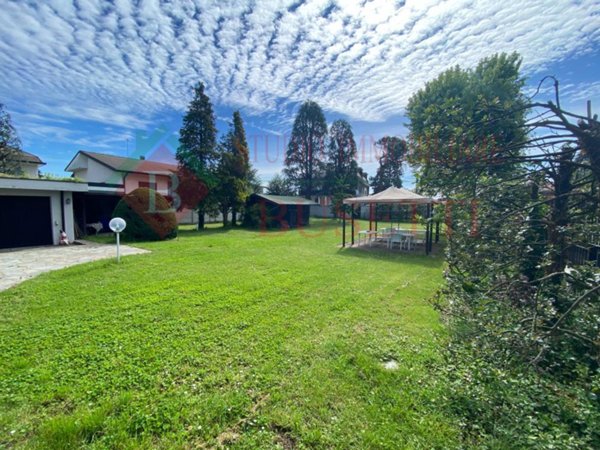 casa indipendente in vendita a Cerro Maggiore