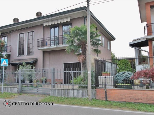 casa indipendente in vendita a Cerro Maggiore
