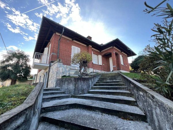 casa indipendente in vendita a Cerro Maggiore