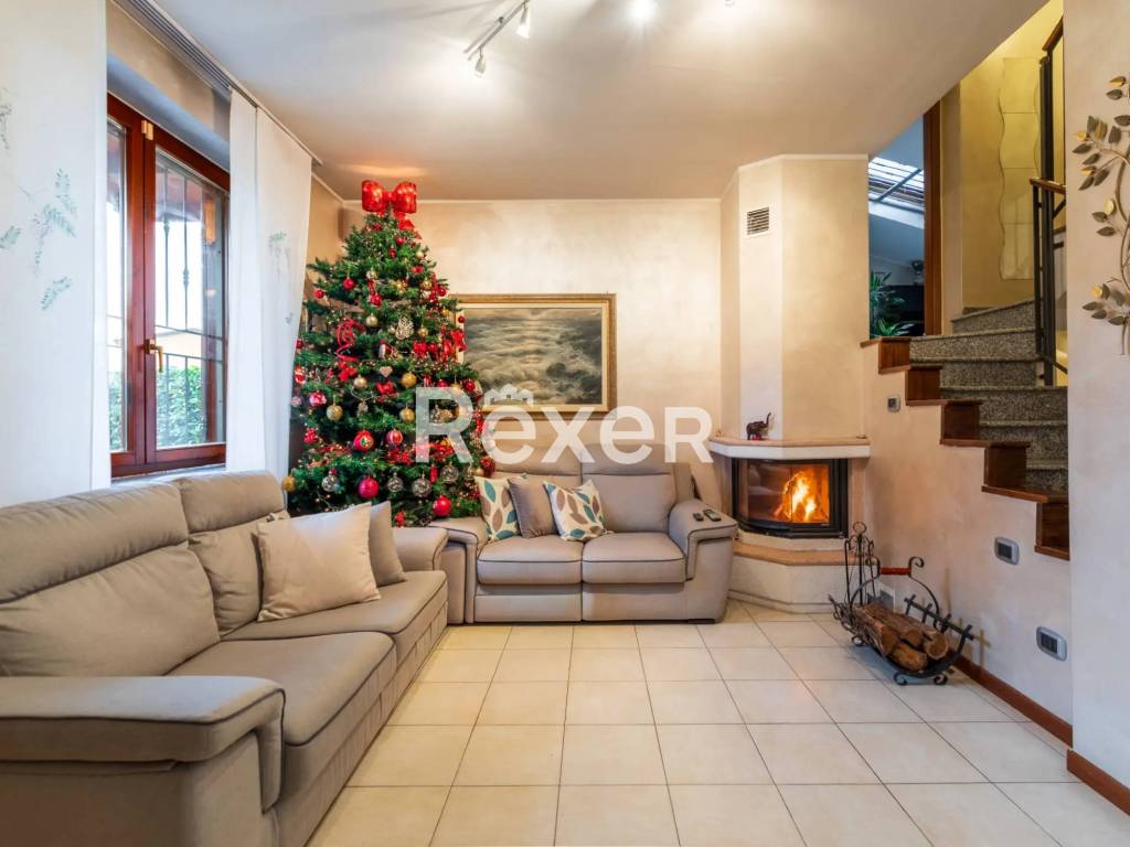 casa indipendente in vendita a Cerro Maggiore