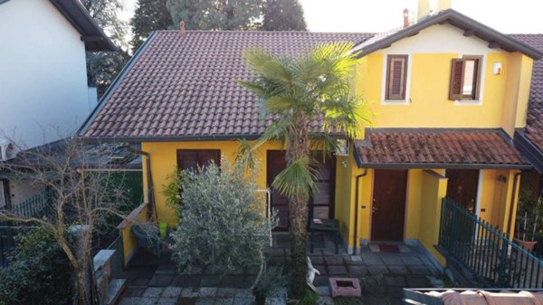 casa indipendente in vendita a Cerro Maggiore