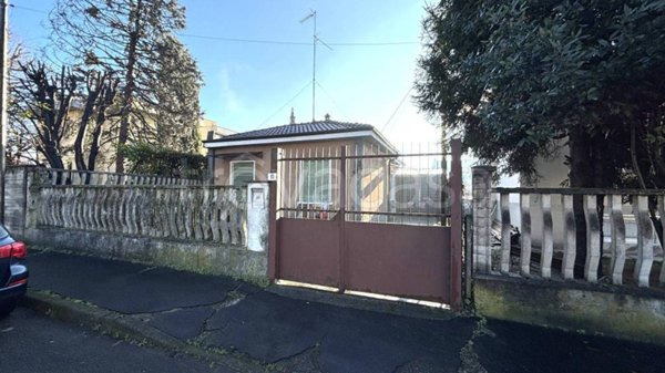 casa indipendente in vendita a Cerro Maggiore