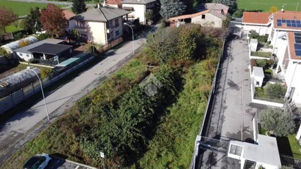 terreno edificabile in vendita a Cerro Maggiore in zona Cantalupo