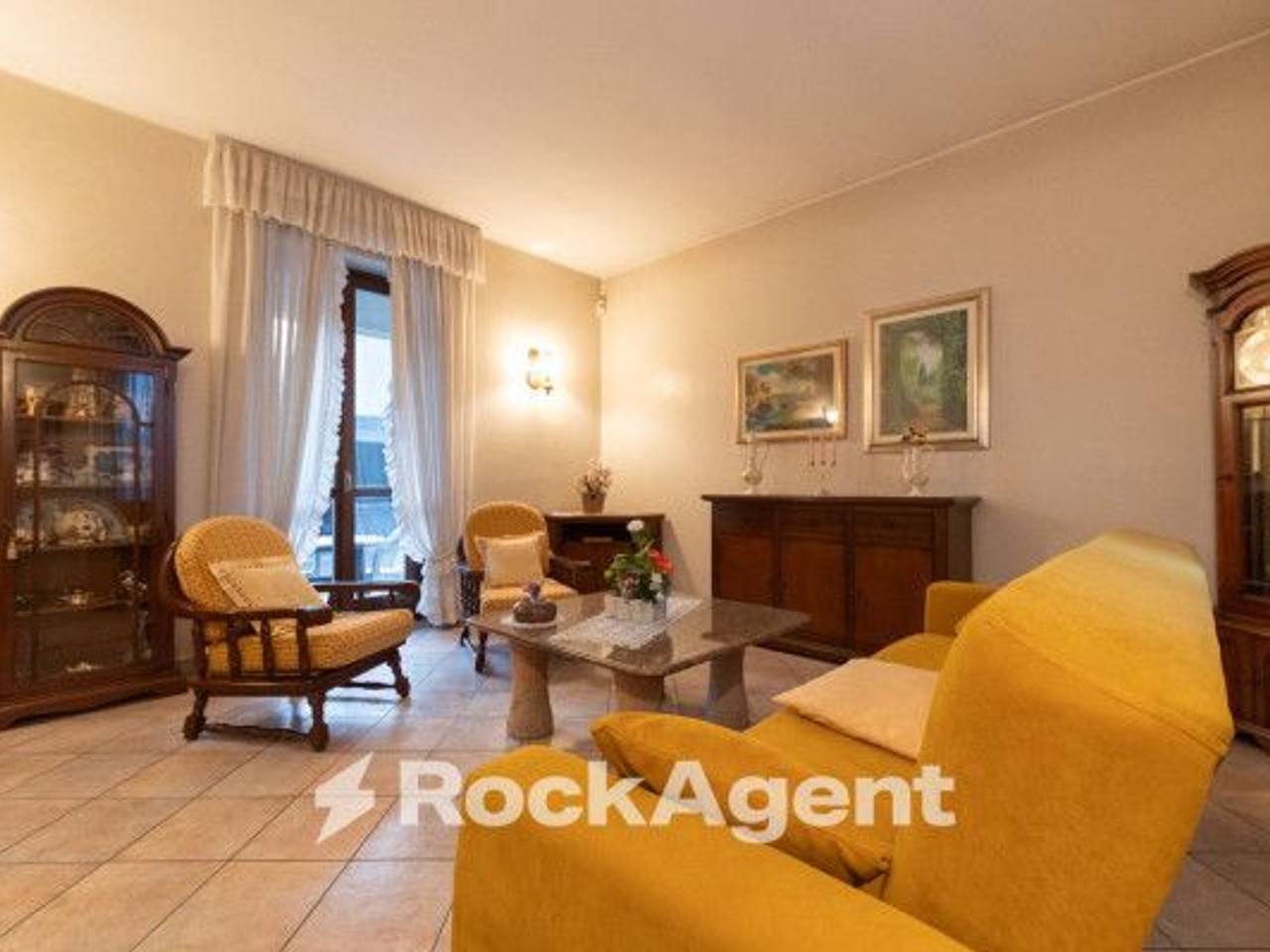 casa indipendente in vendita a Cerro Maggiore