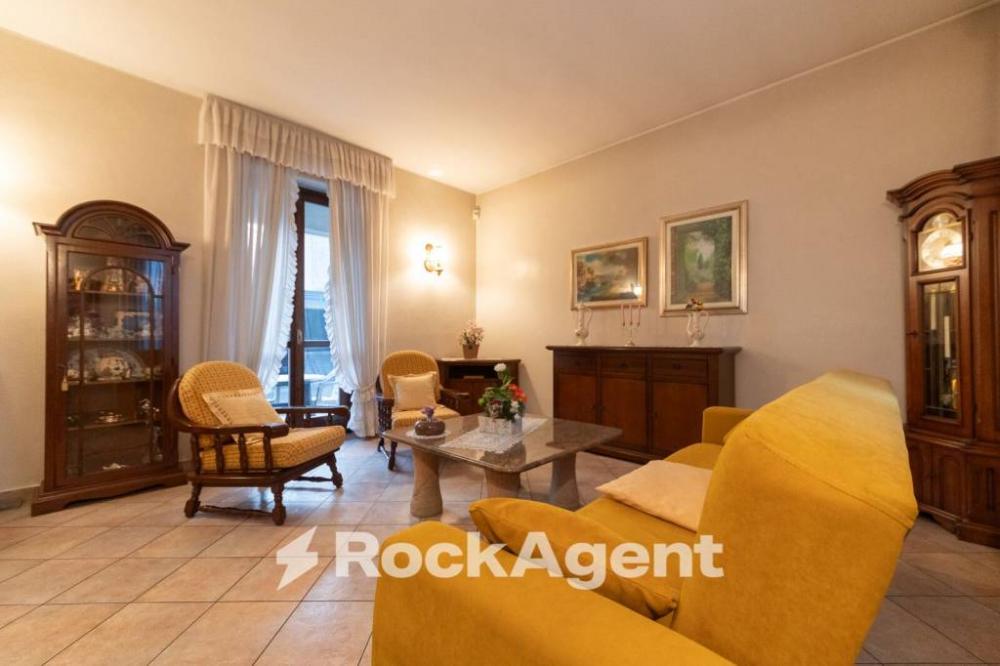 casa indipendente in vendita a Cerro Maggiore